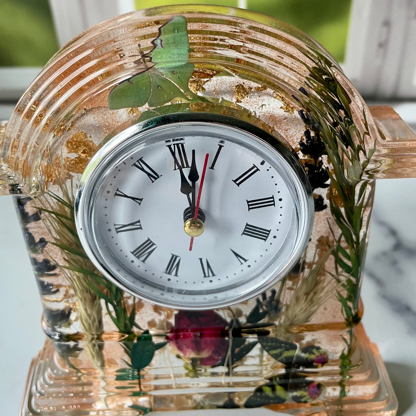 Golden Flakes Mantle Clock